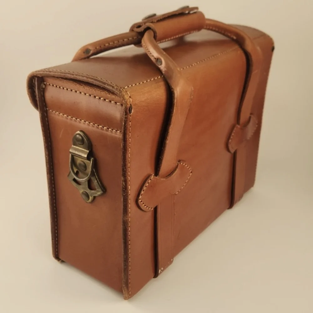 COPY - Perrin Leather David White STEREO REALIST Camera Carry Case, 1960s Vinta… - Picture 6 of 17